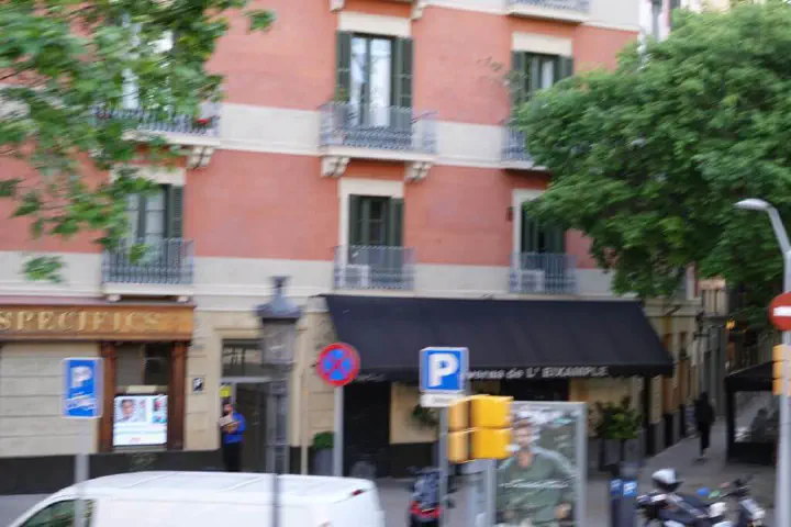 Barcelona, Spanien - Photo 6