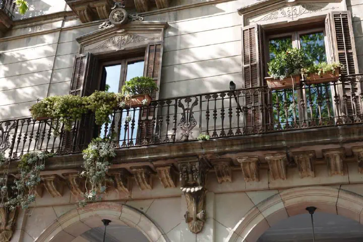 Barcelona, Spanien - Photo 14