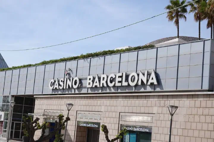 Barcelona, Spanien - Photo 29