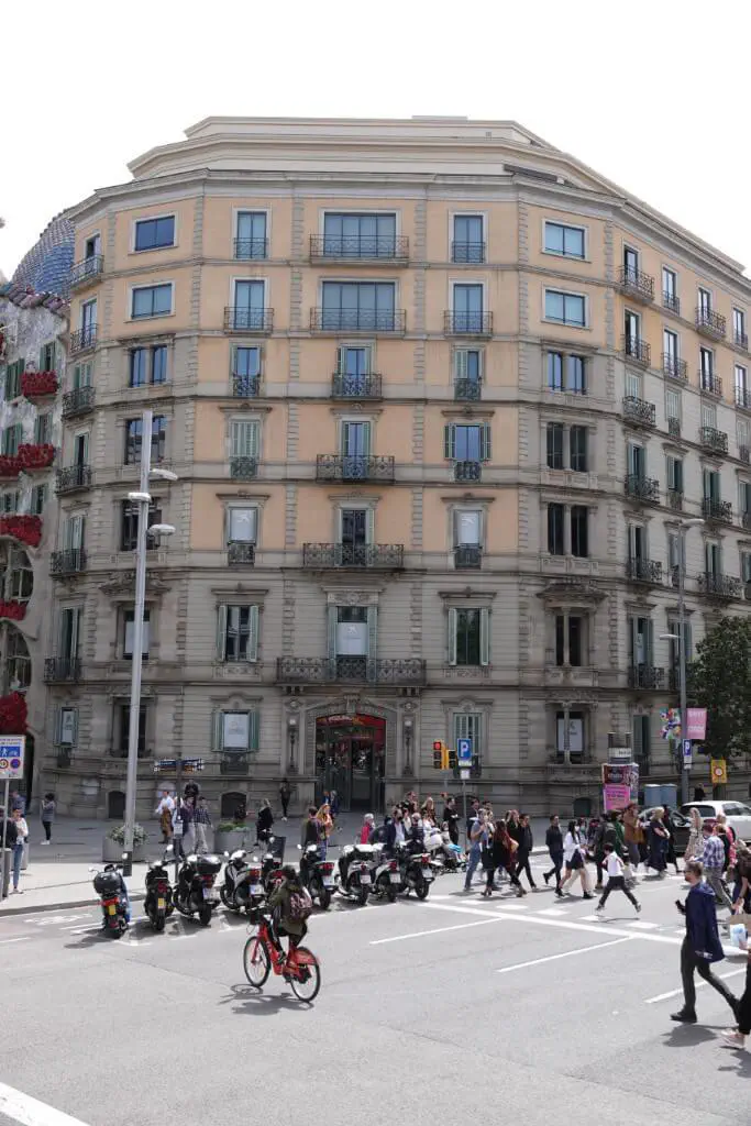 Barcelona, Spanien - Photo 83