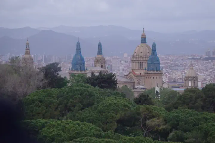 Barcelona, Spanien - Photo 6