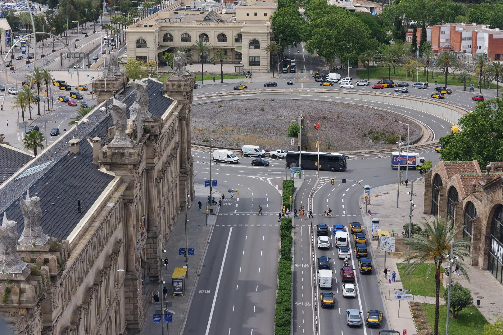 Barcelona, Spanien - Photo 20