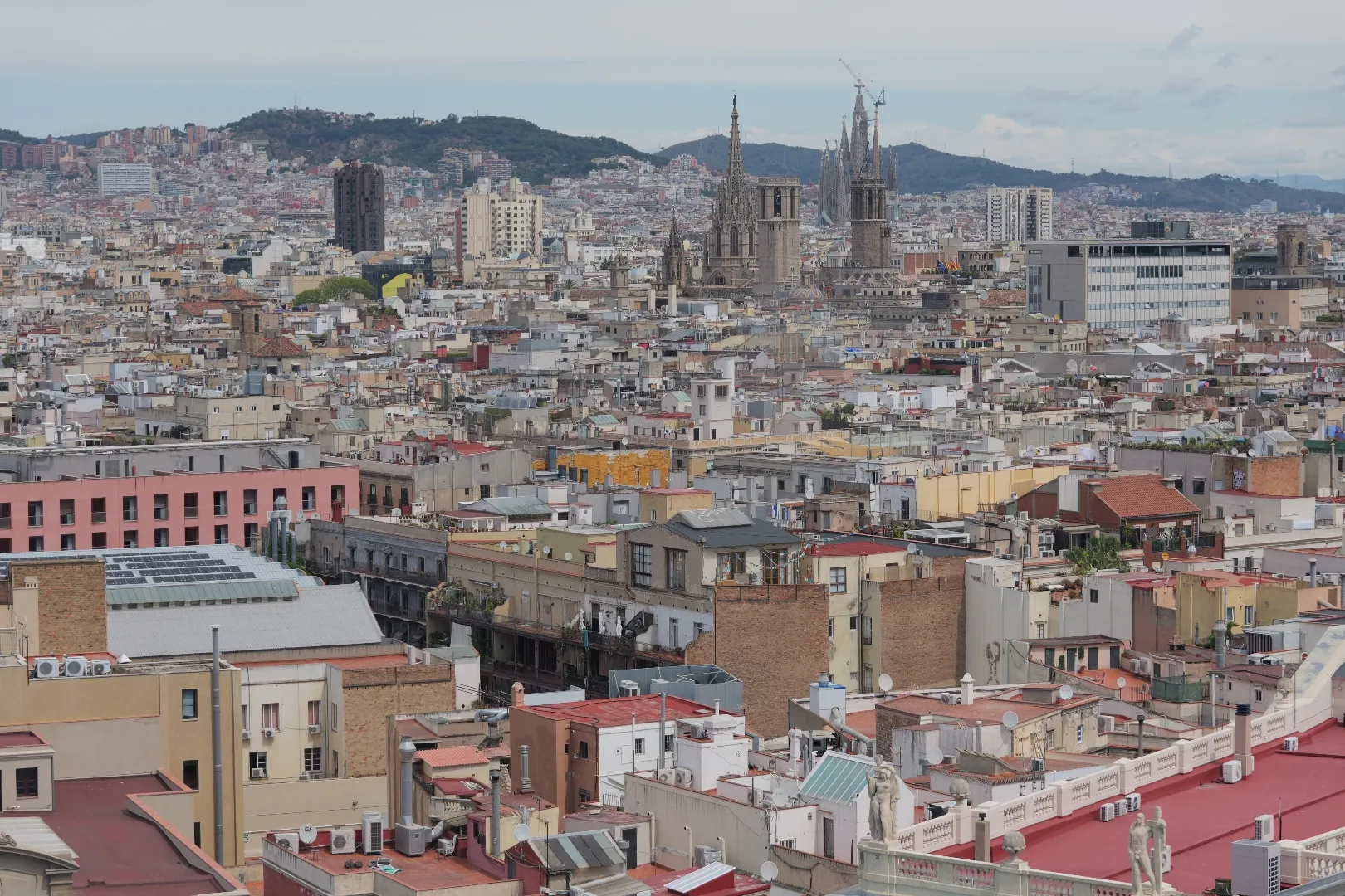 Barcelona, Spanien - Photo 29