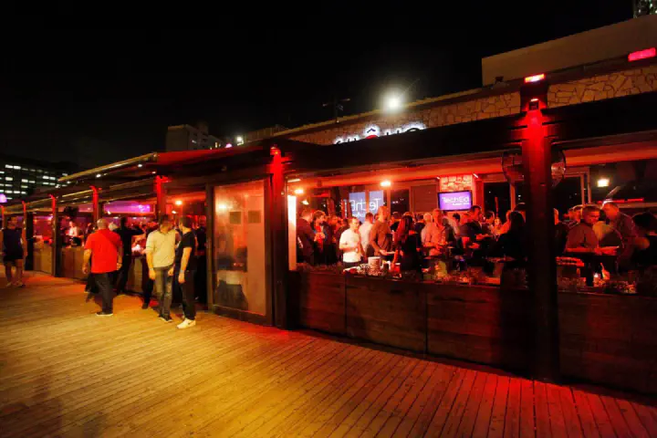 Barcelona, Spanien - Photo 3