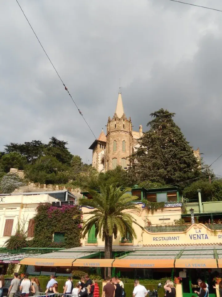 Barcelona, Spanien - Photo 1