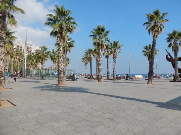 Barcelona, Spanien - Photo 10