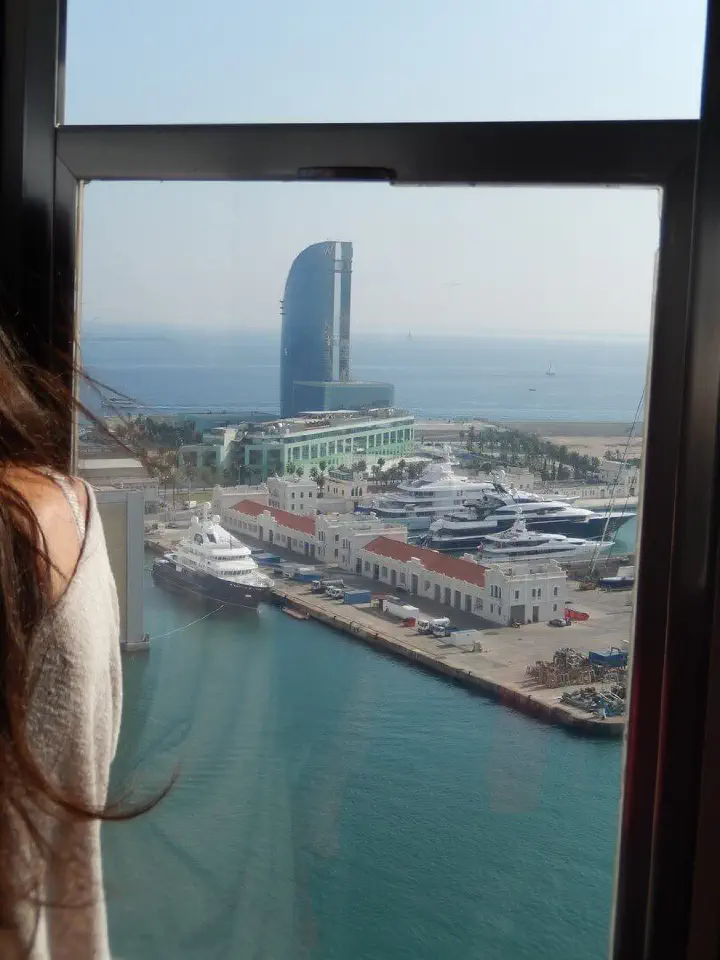 Barcelona, Spanien - Photo 11