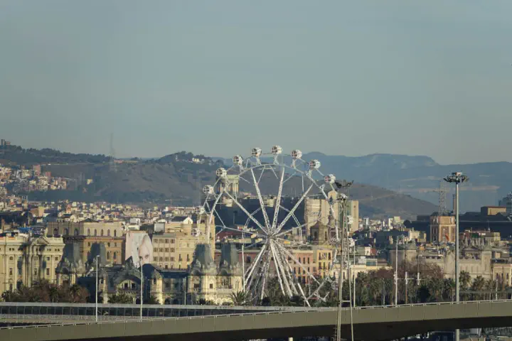 Barcelona, Spanien - Photo 4