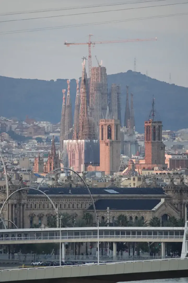 Barcelona, Spanien - Photo 7