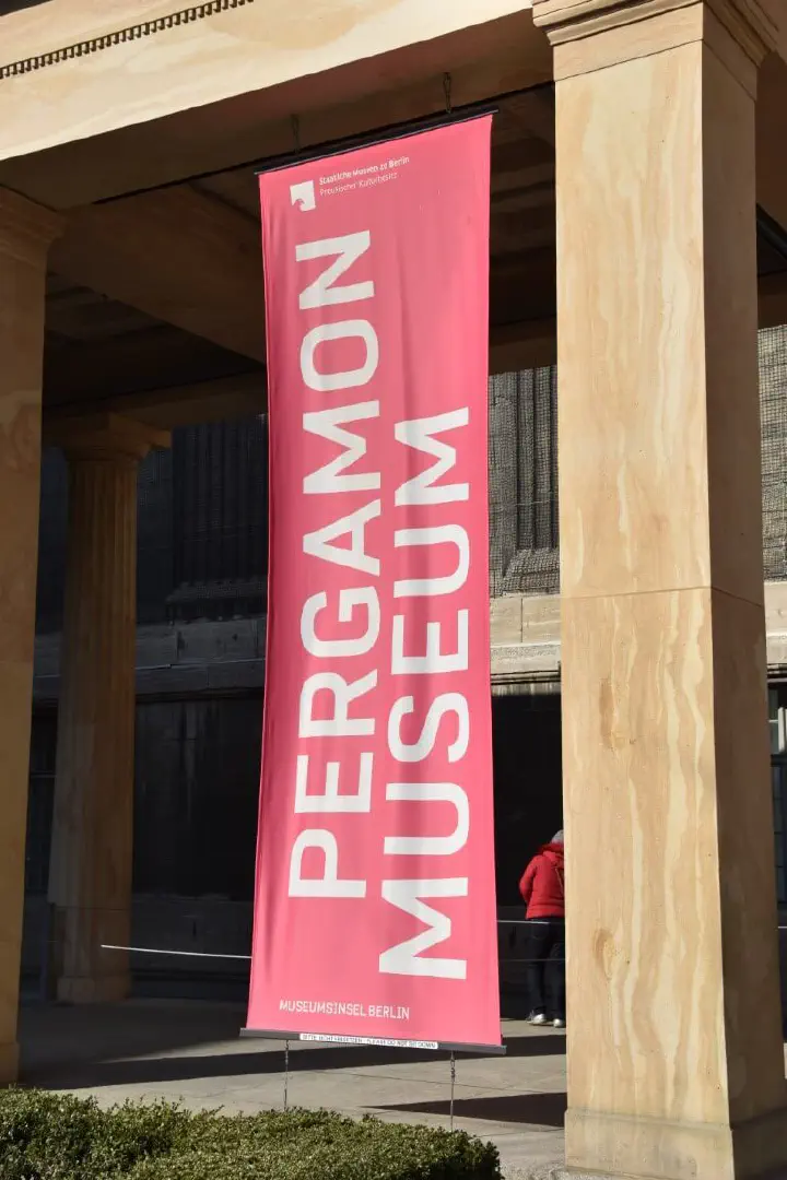 Berlin, Deutschland - Photo 19