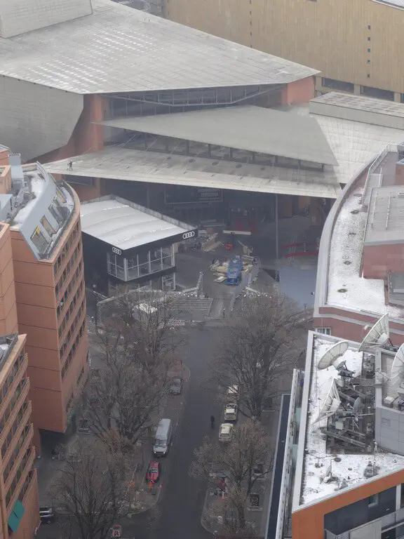 Berlin, Deutschland - Photo 16