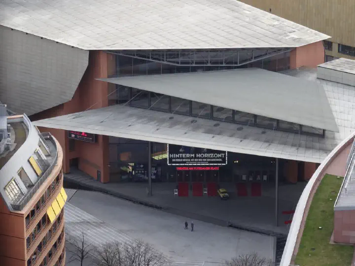 Berlin, Deutschland - Photo 16