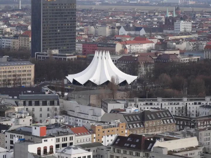 Berlin, Deutschland - Photo 17