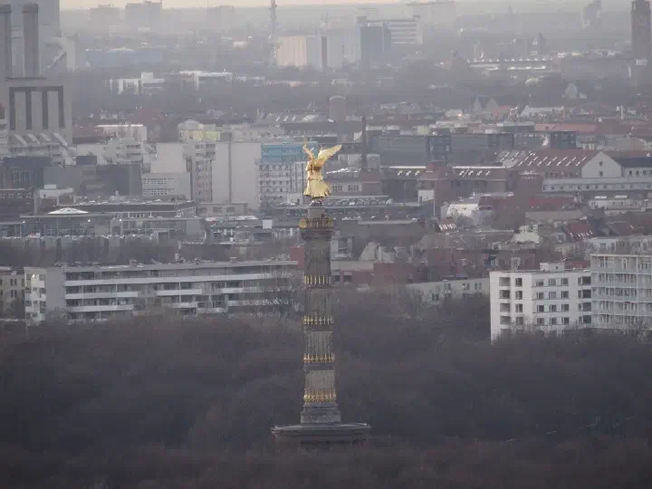 Berlin, Deutschland - Photo 25