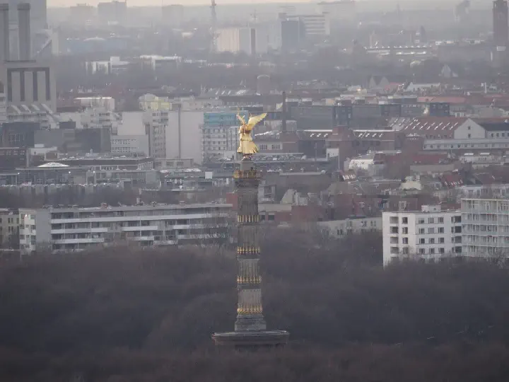 Berlin, Deutschland - Photo 25