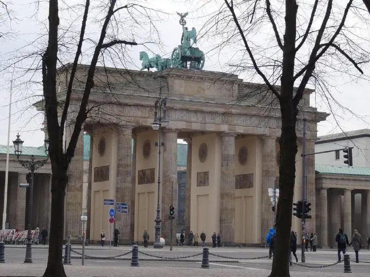 Berlin, Deutschland - Photo 14