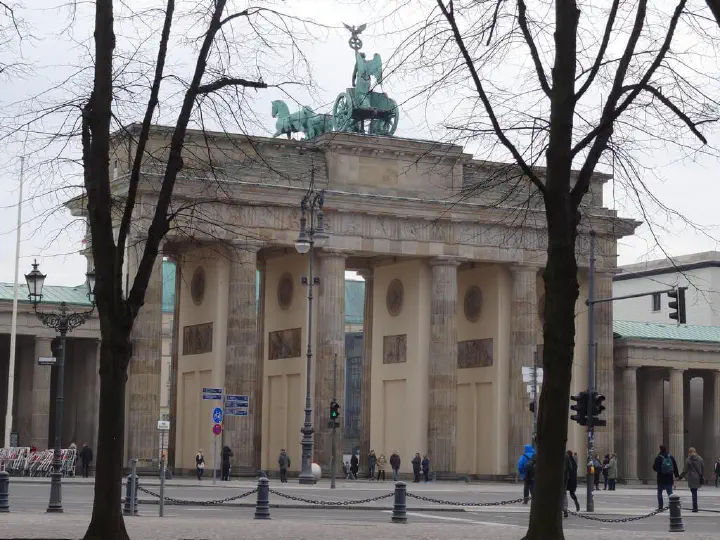 Berlin, Deutschland - Photo 14