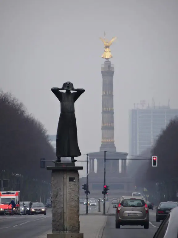 Berlin, Deutschland - Photo 16