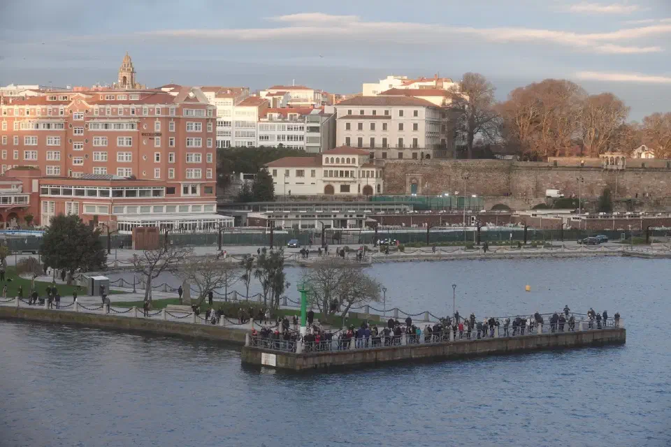 Blick auf den Hafen von A Coruña - vom Kreuzfahrtterminal sind es nur wenige Schritte ins Stadtzentrum.