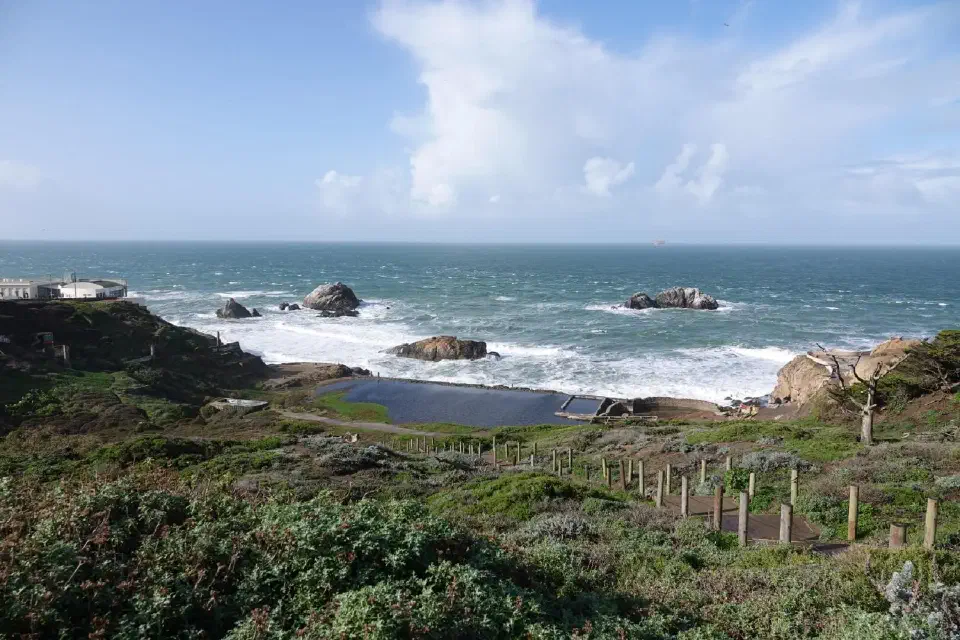 Der Blick vom Cliff House auf die Pazifik-Küste.