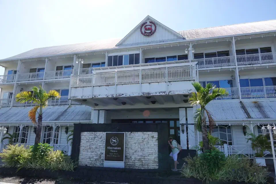 Das berühmte Sheraton Samoa Aggie Grey's Hotel.