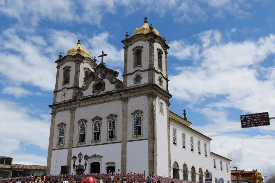 Die berühmte Bonfim-Kirche mit ihren goldenen Zwiebeltürmen.