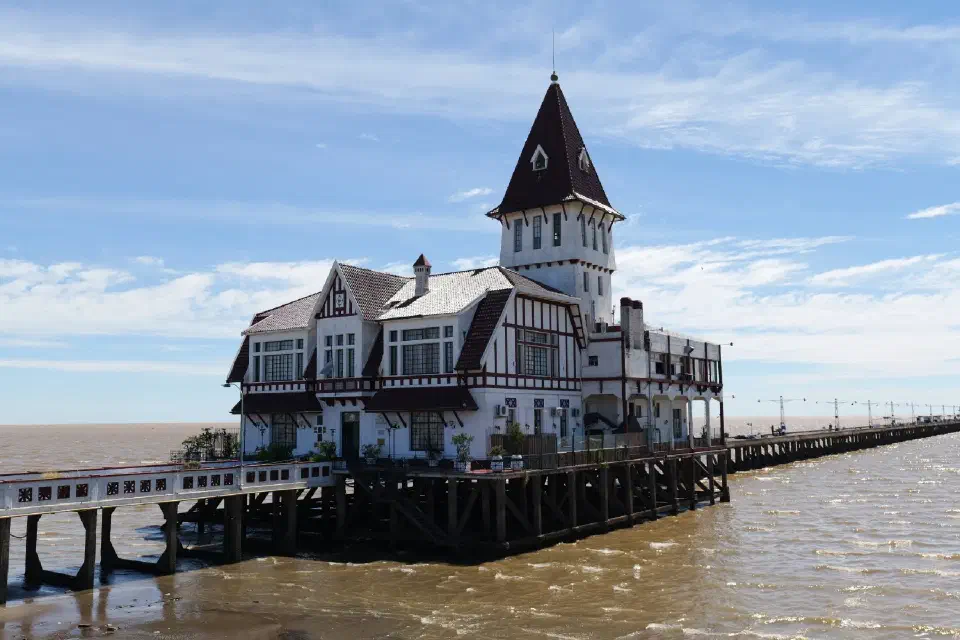 Club de Pescadores – Das malerische Anglerhaus am Río de la Plata gilt als eines der ikonischsten Fotomotive der Stadt.