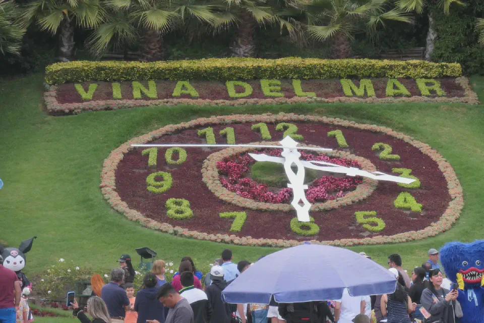 Die berühmte Blumenuhr ('Reloj de Flores') in Viña del Mar – ein beliebtes Fotomotiv.