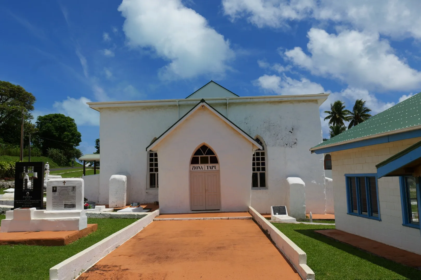 Die historische Ziona-Tapu-Kirche in Arutanga – eines der ältesten und bedeutendsten Gotteshäuser Aitutakis.