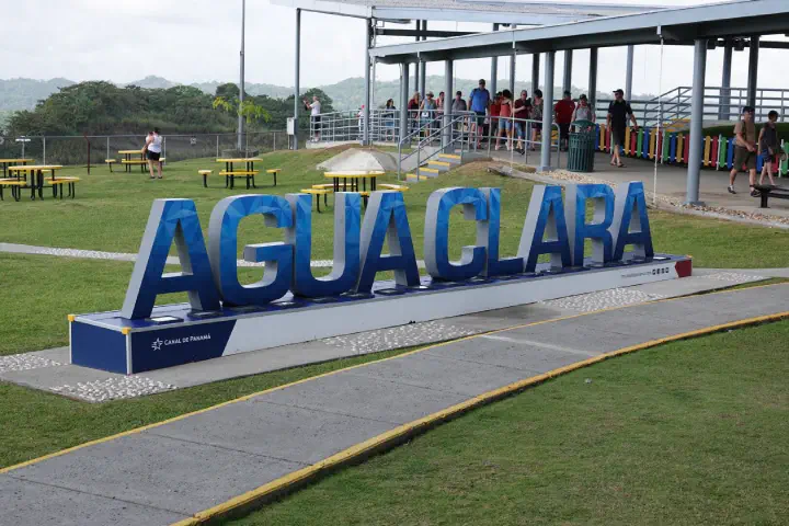 Colón, Panama - Photo 3