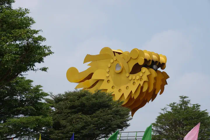 Da Nang, Vietnam - Photo 21