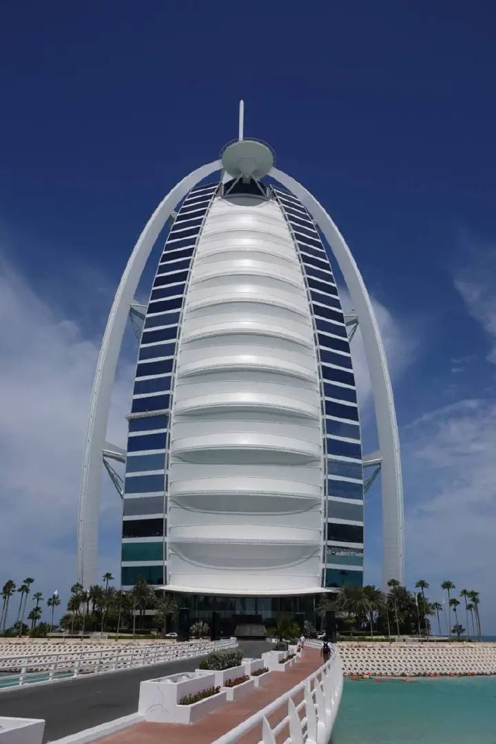 Dubai, VAE - Photo 3