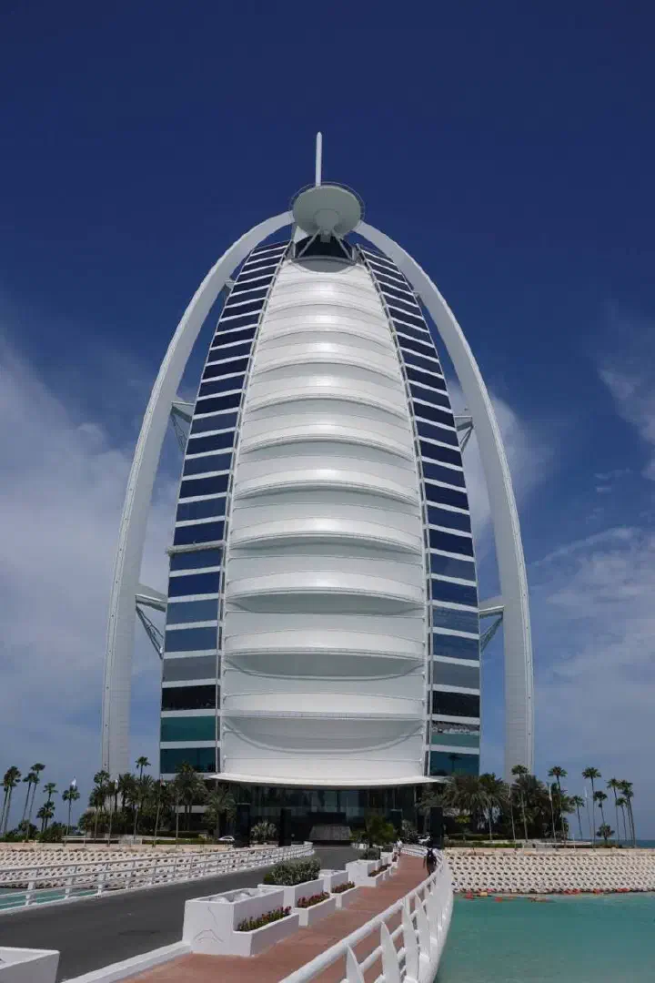 Dubai, VAE - Photo 3