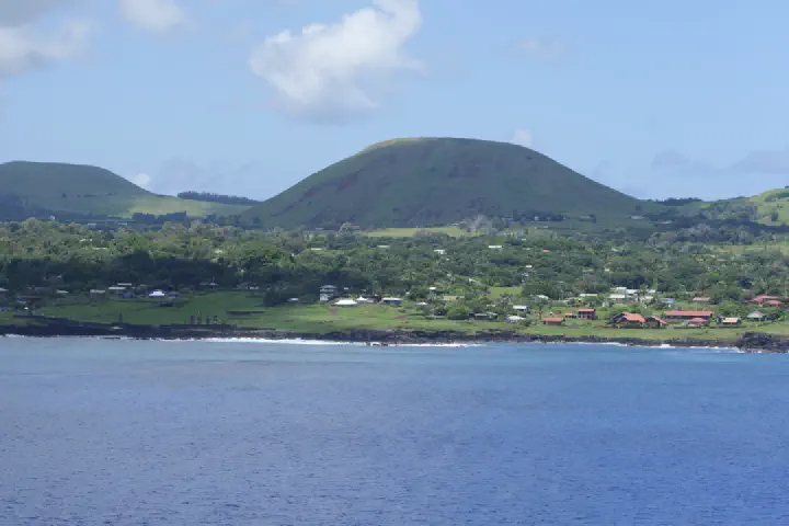 Hanga Roa, Chile - Photo 43