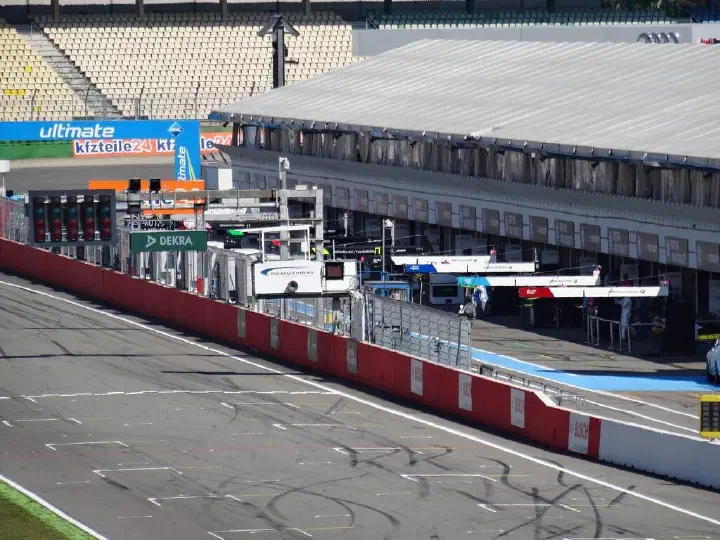 Hockenheim, Deutschland - Photo 13