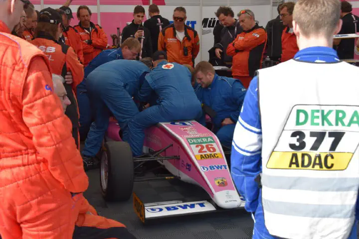 Hockenheim, Deutschland - Photo 21