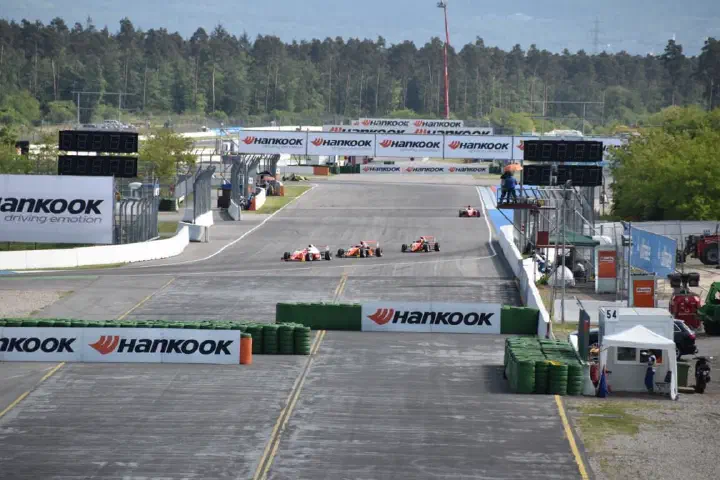 Hockenheim, Deutschland - Photo 25