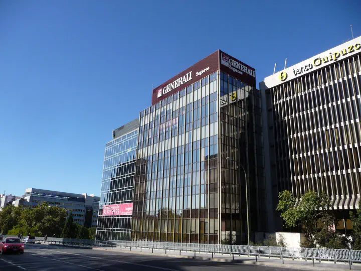 Madrid, Spanien - Photo 11