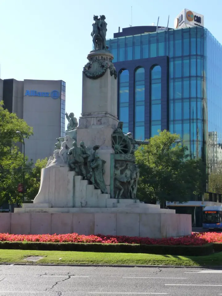 Madrid, Spanien - Photo 12