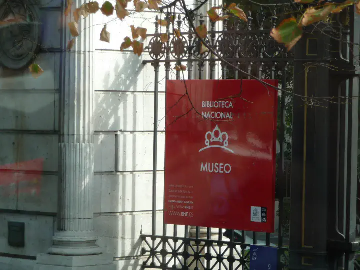 Madrid, Spanien - Photo 19