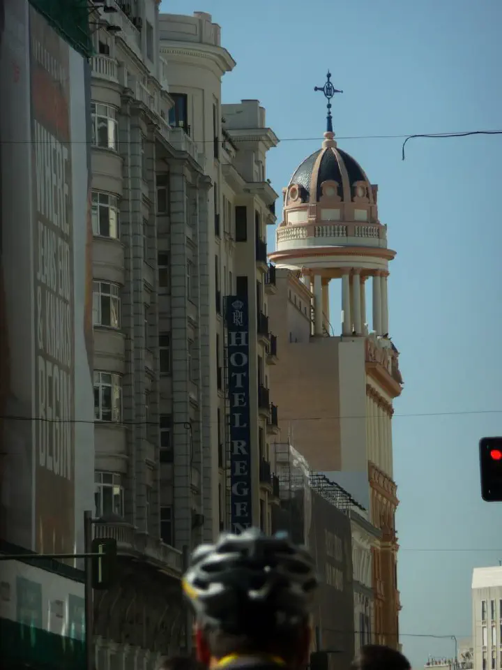 Madrid, Spanien - Photo 30