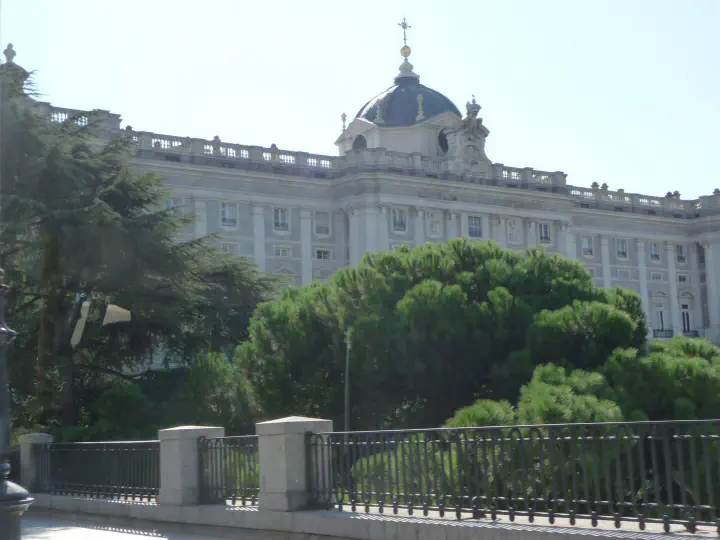 Madrid, Spanien - Photo 32