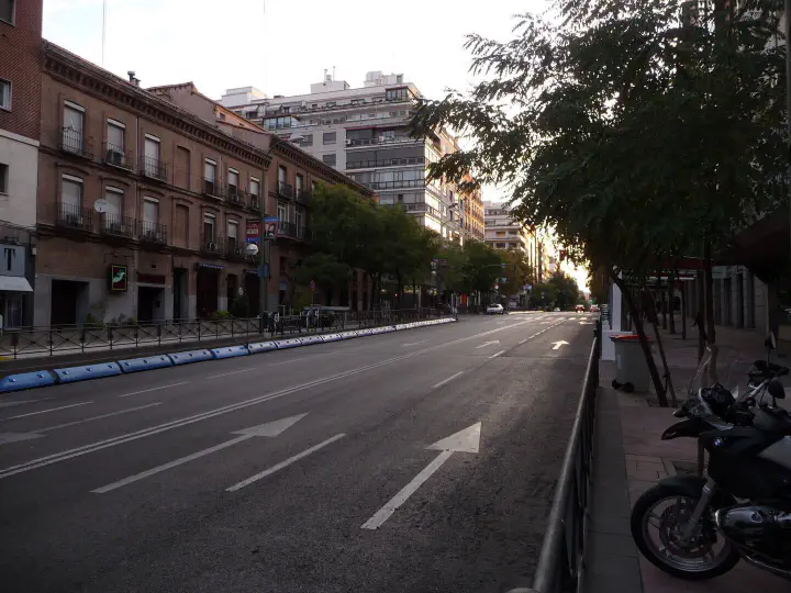 Madrid, Spanien - Photo 1