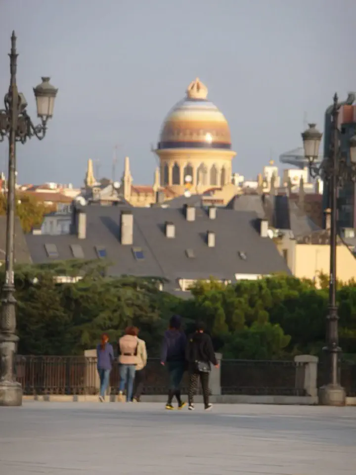 Madrid, Spanien - Photo 13