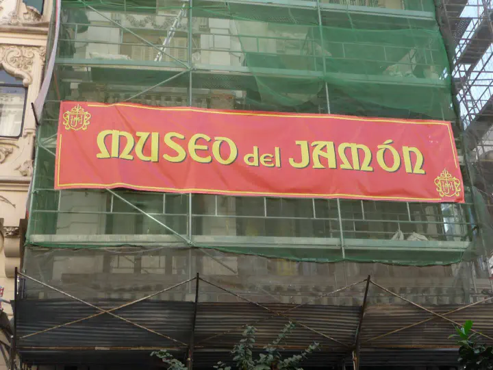 Madrid, Spanien - Photo 37