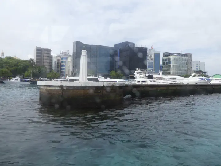 Malé, Maldiven - Photo 18