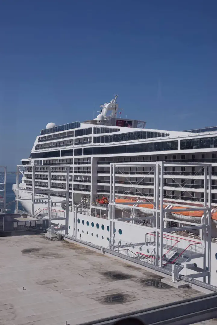 Osaka, Japan - Photo 12