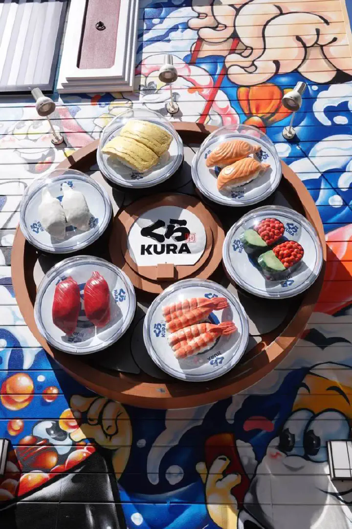 Osaka, Japan - Photo 32