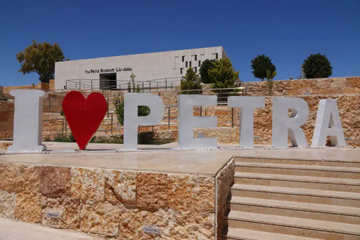 Petra, Jordanien - Photo 11