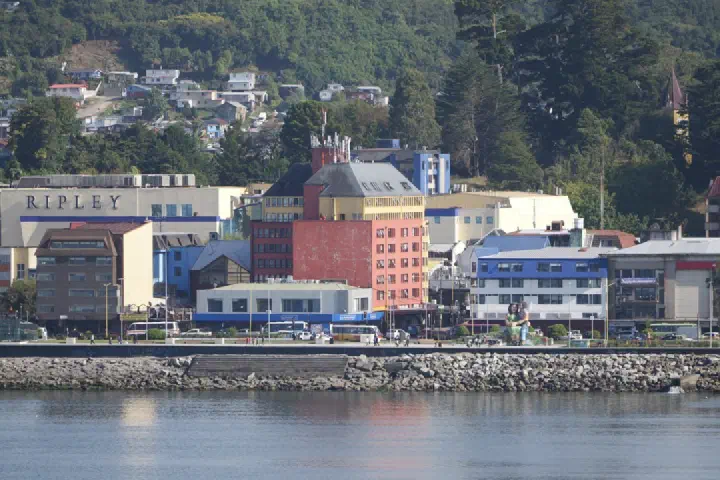Puerto Montt, Chile - Photo 7